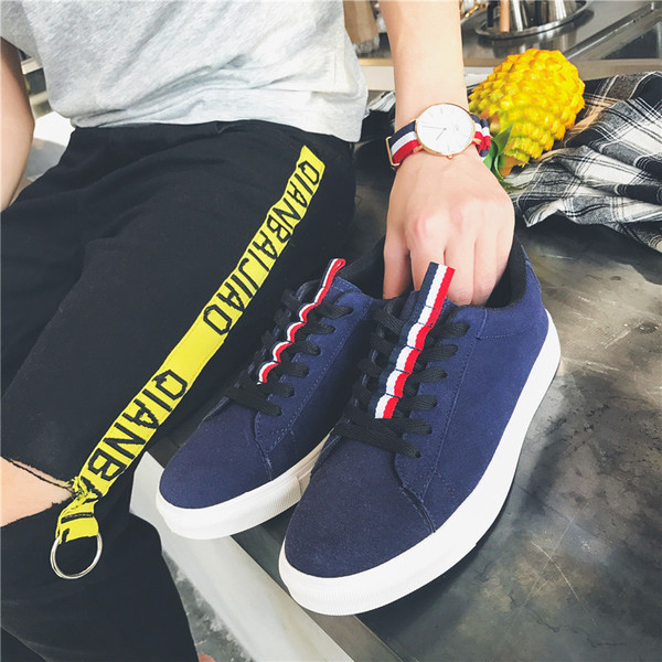 Κομψά ανδρικά πάνινα παπούτσια κατάλληλα για την καθημερινή ζωή σε δύο χρώματα