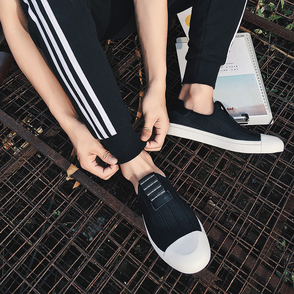 Casual ανδρικά μοκασίνια σε μαύρο και κόκκινο χρώμα