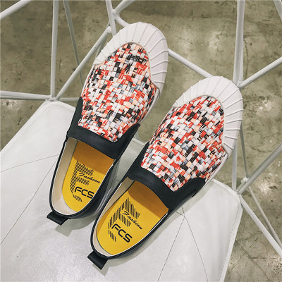 Πολύ κομψά και πολύχρωμα ανδρικά μοκασίνια σε δύο χρώματα