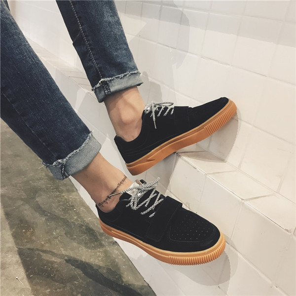 Много стилни мъжки кецове в три цвята