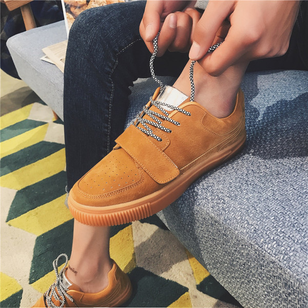 Много стилни мъжки кецове в три цвята