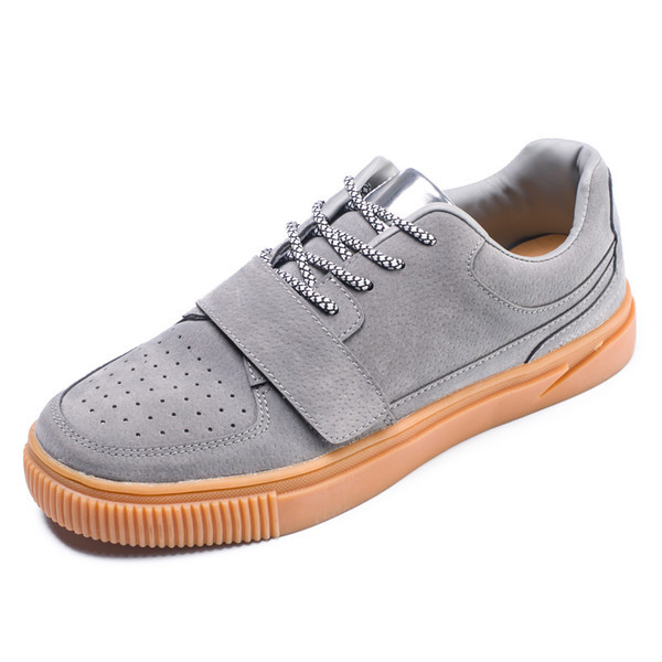 Много стилни мъжки кецове в три цвята