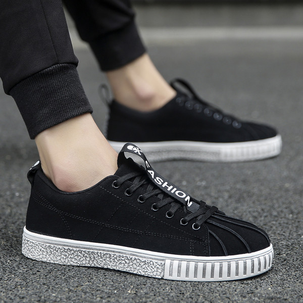 Κομψά πάνινα παπούτσια για άνδρες σε τρία χρώματα