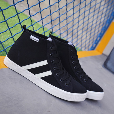 Τα casual ανδρικά ψηλά πάνινα παπούτσια με  πολύ άνετη σόλα