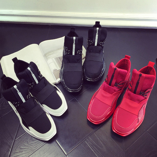 Ενδιαφέρουσα ανδρικά πάνινα παπούτσια σε τρία χρώματα