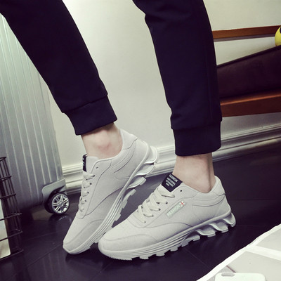 Αθλητικά παπούτσια ανδρικά σε λευκό, μαύρο και κόκκινο χρώμα