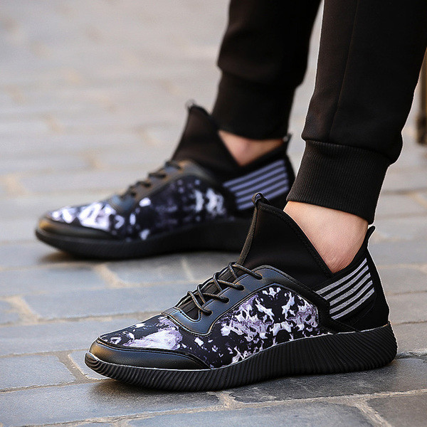 Αθλητικά κομψά πάνινα παπούτσια για άνδρες σε τρία χρώματα