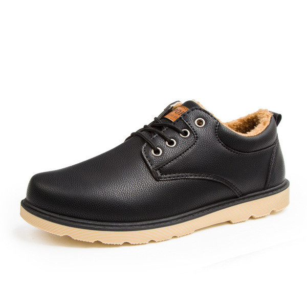 Χειμερινά και πολύ ζεστά ανδρικά παπούτσια με δεσμούς σε τρία διαφορετικά χρώματα