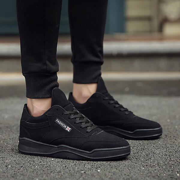 Πανέμορφα αθλητικά πάνινα παπούτσια σε διάφορα χρώματα