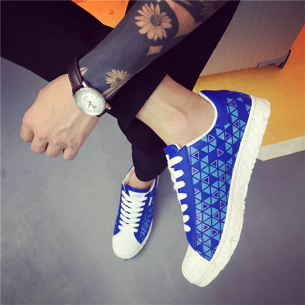 Κομψά πάνινα ανδρικά παπούτσια  σε πολλά χρώματα