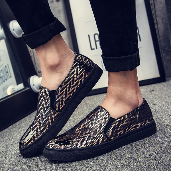 Όμορφα ανδρικά μοκασίνια σε τρία χρώματα κατάλληλα για την καθημερινή ζωή