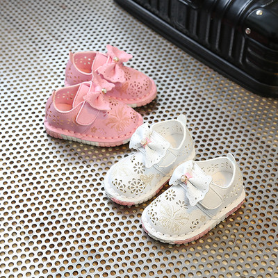 Нежни ежедневни обувки с лепенки и панделка, в розов и бял цвят