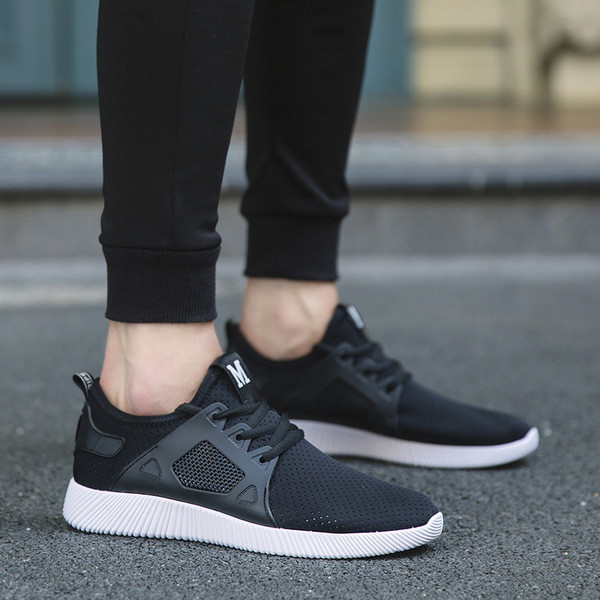 Ανδρικά αθλητικά παπούτσια για τρέξιμο με επίπεδη σόλα και αναπνεύσιμη άνω επιφάνεια - 2 χρώματα