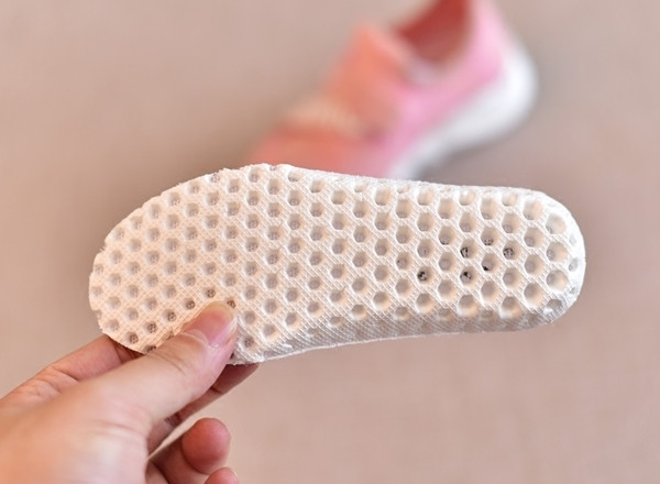 Αθλητικά πάνινα παπούτσια  με τρία χρώματα