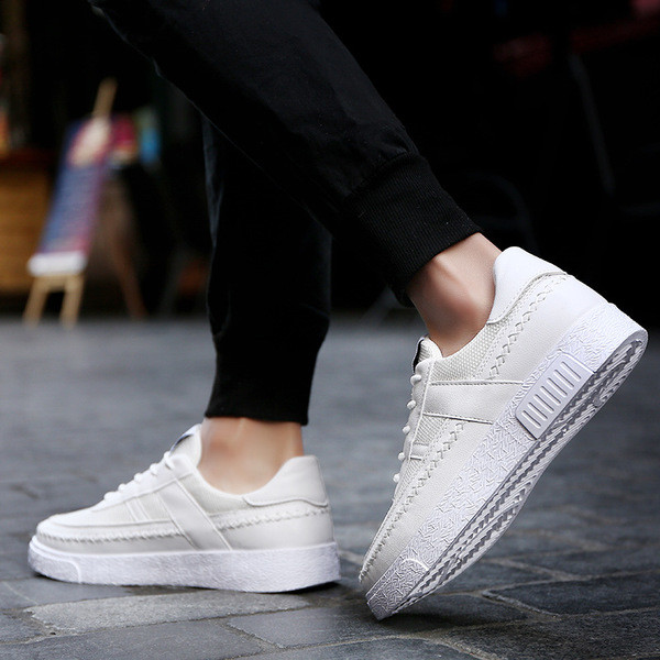 Κομψά ανδρικά αθλητικά παπούτσια   με επίπεδη σόλα - 3 σχέδια