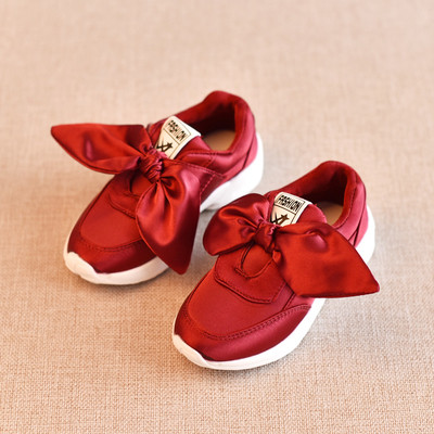 Сладки детски маратонки със сатенена панделка в три цвята