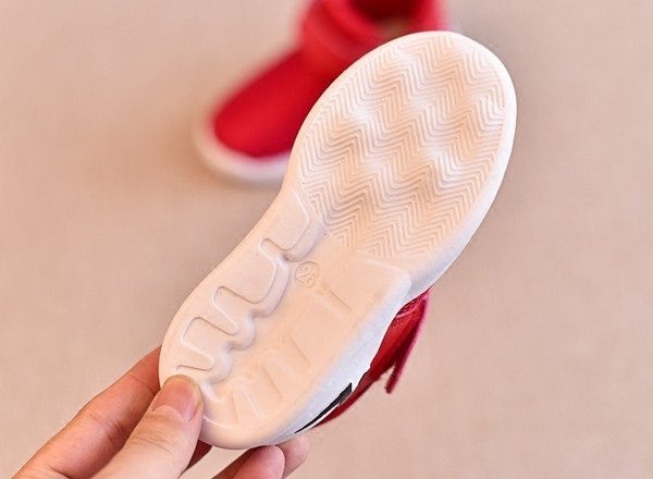 Περιστασιακά παιδικά πάνινα παπούτσια για αγόρια και κορίτσια με  λουράκια βελκρό σε τρία χρώματα 