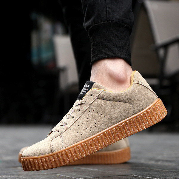 Αθλητικά ανδρικά κομψά παπούτσια σουέτ με υψηλή σόλα από καουτσούκ - 2 μοντέλα