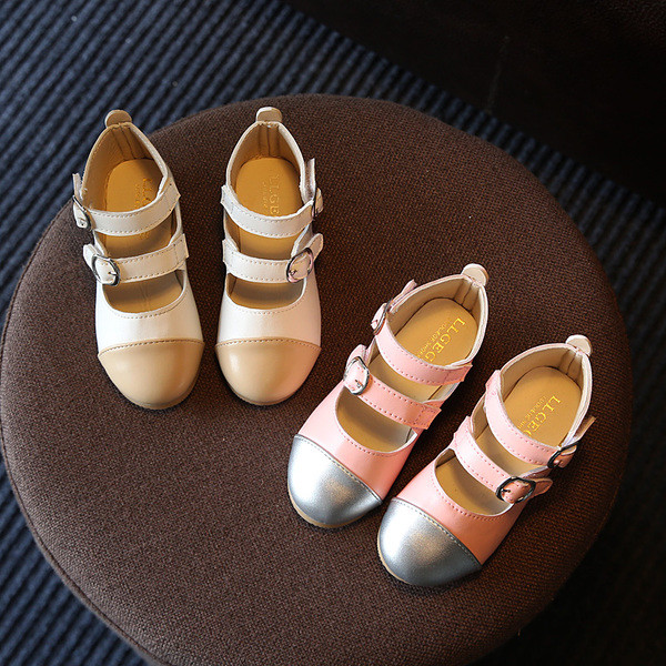 Κομψά παιδικά παπούτσια για κορίτσια με δύο  λουράκια βελκρό σε λευκό και ροζ  χρώμα