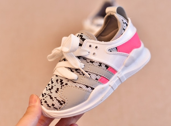 Γλυκά πάνινα παπούτσια για κορίτσια σε δύο χρώματα