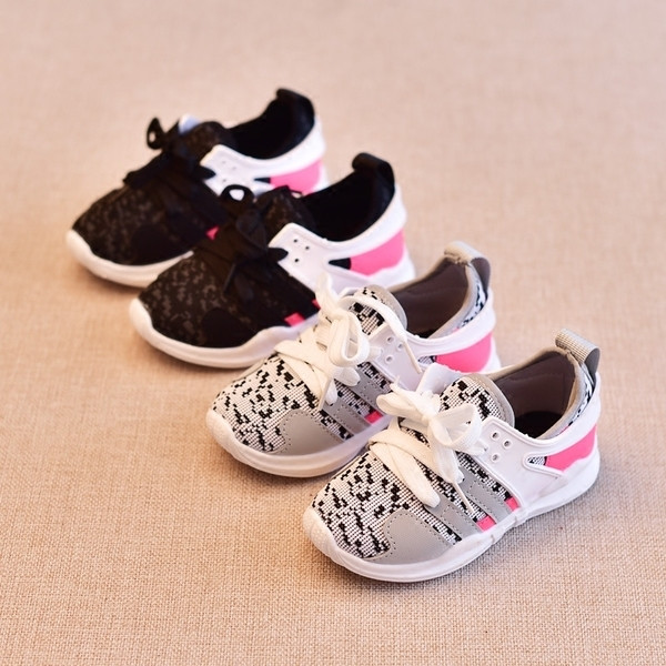 Γλυκά πάνινα παπούτσια για κορίτσια σε δύο χρώματα