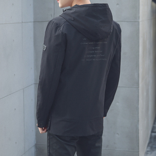 Αθλητικό κομψό ανδρικό παλτό σε διάφορα χρώματα με κουκούλα και φερμουάρ