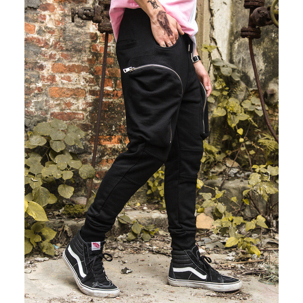 Ανδρικά αθλητικά παντελόνια με τσέπες σε γκρι και μαύρο χρώμα