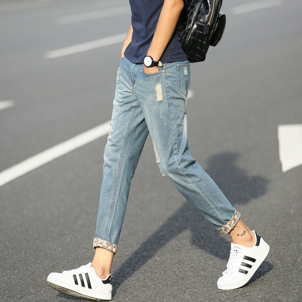 Ανδρικό τζιν παντελόνια  - μοντέλο με λεπτή εφαρμογή