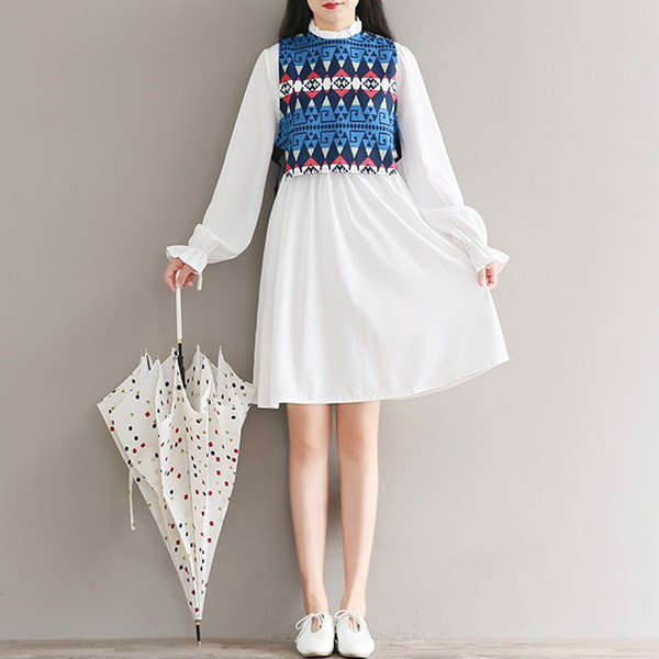 Γυναικείο φόρεμα σε λευκό χρώμα