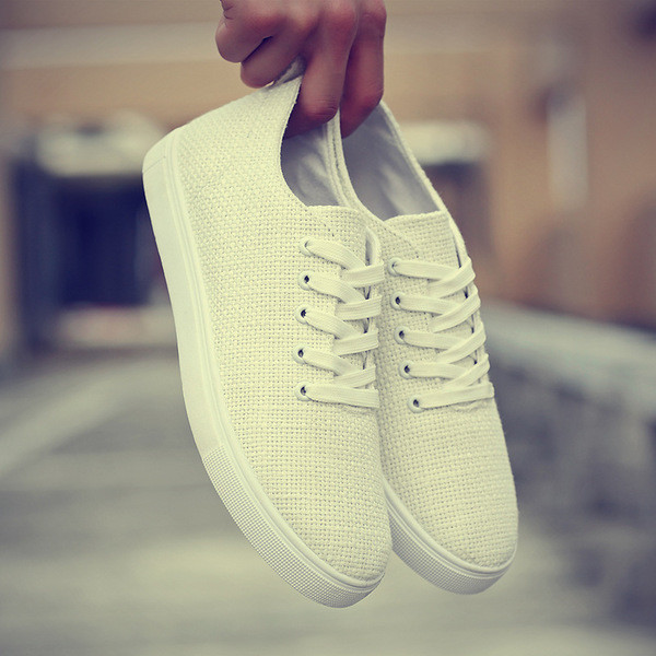 Υποδήματα για άνδρες με επίπεδη και πολύ άνετη σόλα - 3 μοντέλα