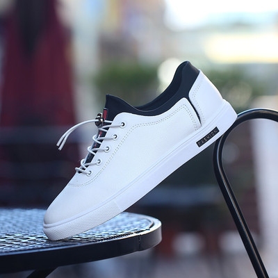 Спортно-елегантни мъжки кецове с връзки и равна,много удобна подметка