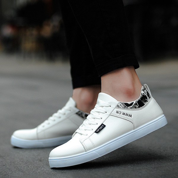 Мъжки спортно-елегантни кецове с връзки в три различни модела