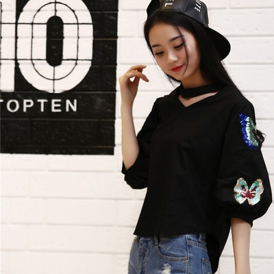 Красива и стилна дамска риза в широк модел с бродерия и пайети в черен и бял цвят