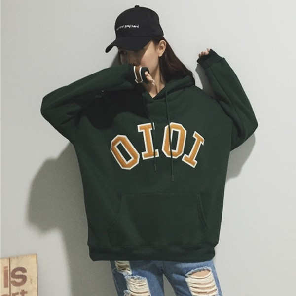 Дамски широк и много топъл суичер с качулка в пет различни цвята