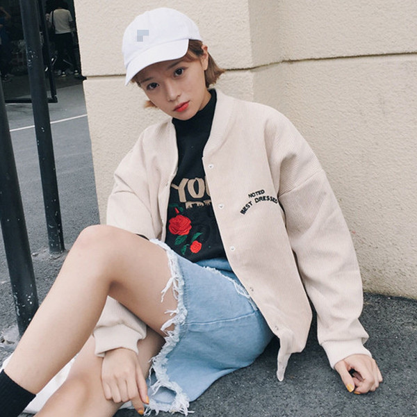 Αθλητικό γυναικείο μπουφάν - πολύ ευρύ μοτίβο