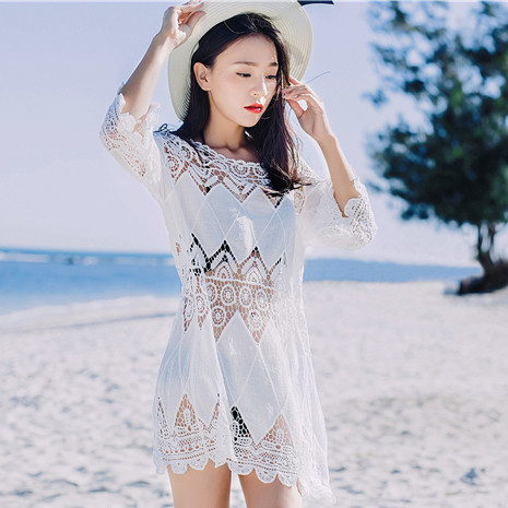 Κομψό pareo δαντέλας με 3/4 μανίκια σε λευκό