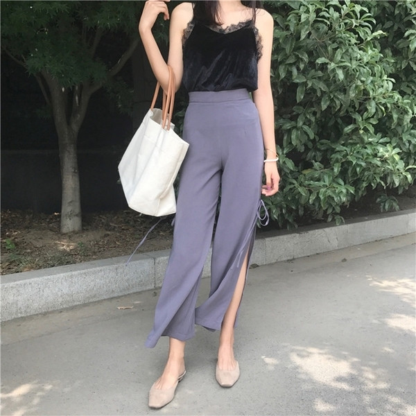 Модерен дамски панталон с висока талия и с цепка по дължината