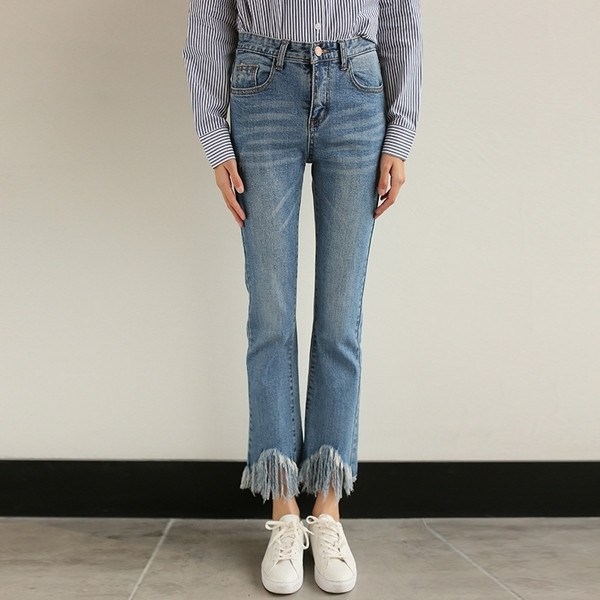Κομψά γυναικεία τζην - 7/8 μήκος  με κρόσσια και υψηλή μέση