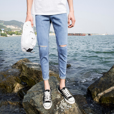 Ανδρικά τζιν τσε τρία διαφορετικά μοντέλα