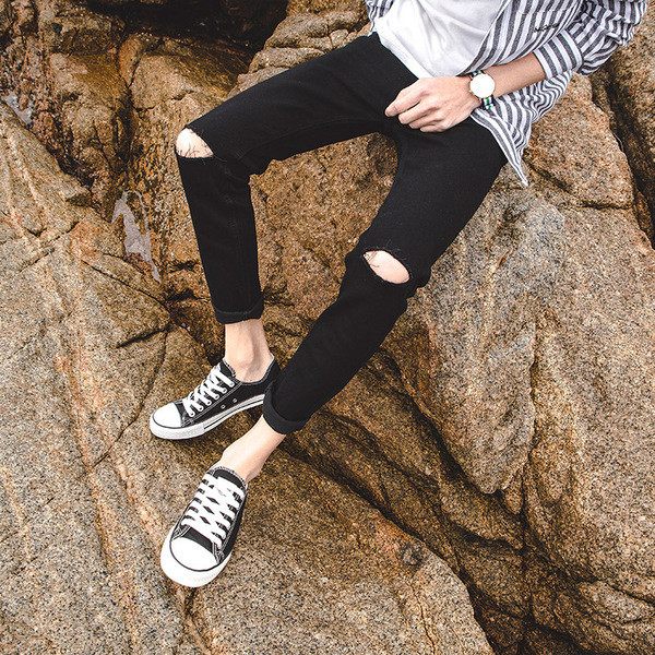 Ανδρικά τζιν τσε τρία διαφορετικά μοντέλα