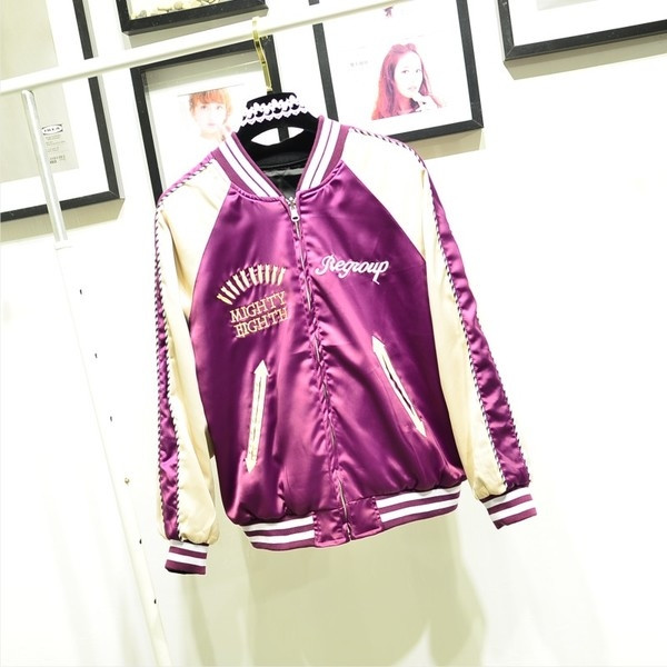 Κομψό μπουφάν μπέιζμπολ με δύο πρόσωπα και κεντήματα