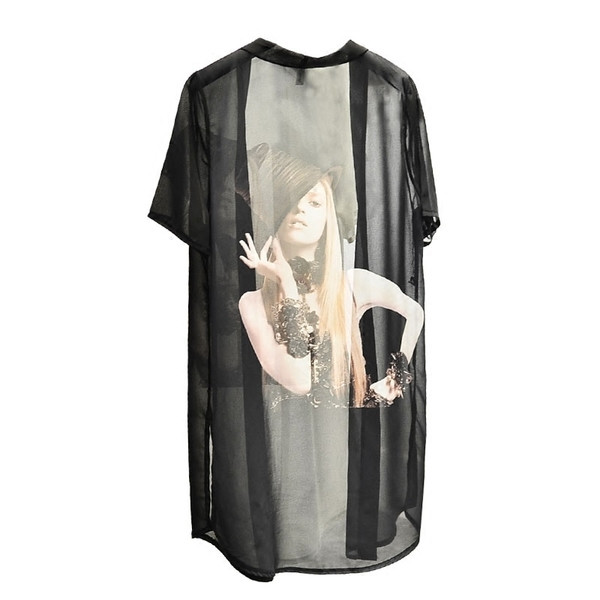 Ζακέτα γυναικεία σε λευκό και μαύρο με μια εικόνα