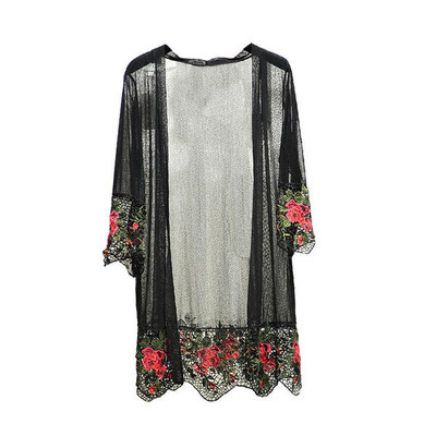 Απαλή γυναικεία ζακέτα με λουλούδια κεντήματος