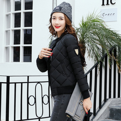 Σπορ-κομψό χειμερινό γυναικείο μπουφάν σε πολλά χρώματα