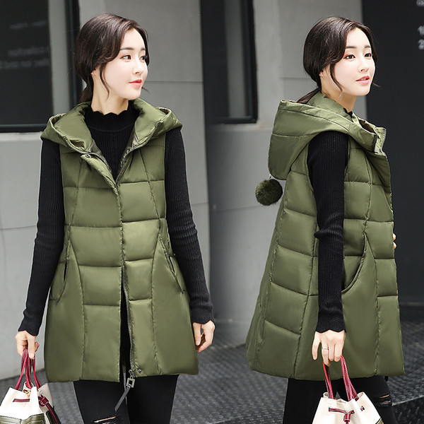 Κομψό μακρύ γυναικείο γιλέκο  με κουκούλα 