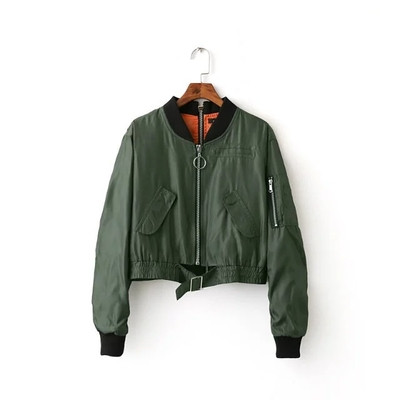 Μοντέρνο γυναικείο μπουφάν με διακοσμητικό φερμουάρ σε δύο διαφορετικά χρώματα