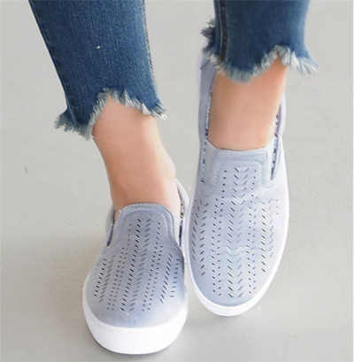 Γυναικεία παπούτσια χωρίς δεσμούς στο ροζ και γαλάζιο χρώμα