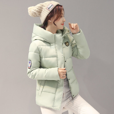 Κομψό και κοντό χειμωνιάτικογυναικείο μπουφάν σε πολλά χρώματα με κουκούλα