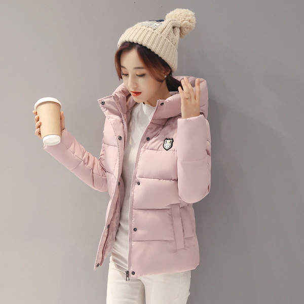 Стилно и късо зимно яке за дамите в много цветове с качулка