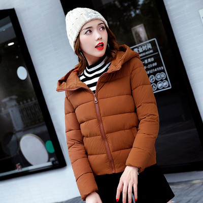 Семпло късо дамско яке с качулка в няколко цвята